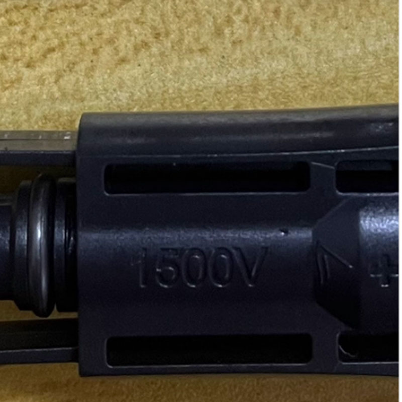 Conector MCFour de 1500V, cone - Longi Panel Lr5 reseña y precio